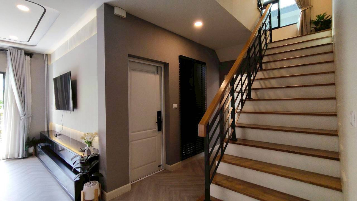 For RentHouseRathburana, Suksawat : 🏡✨ Luxury house for rent, CENTRO Rama 2 - Phutthabucha project, 2-story detached house • Fully Furnished • Ready to move in immediately, 4 bedrooms | 5 bathrooms | 3 parking spaces.