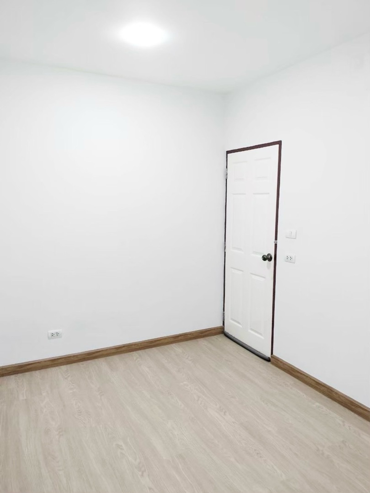 ขายทาวน์โฮมบางนา แบริ่ง ลาซาล : ทาวน์โฮม 3 ชั้น หมู่บ้าน ศุภาลัย วิลล์ สุขุมวิท – ศรีนครินทร์ ซอยแบริ่ง 58 / ศรีด่าน 3