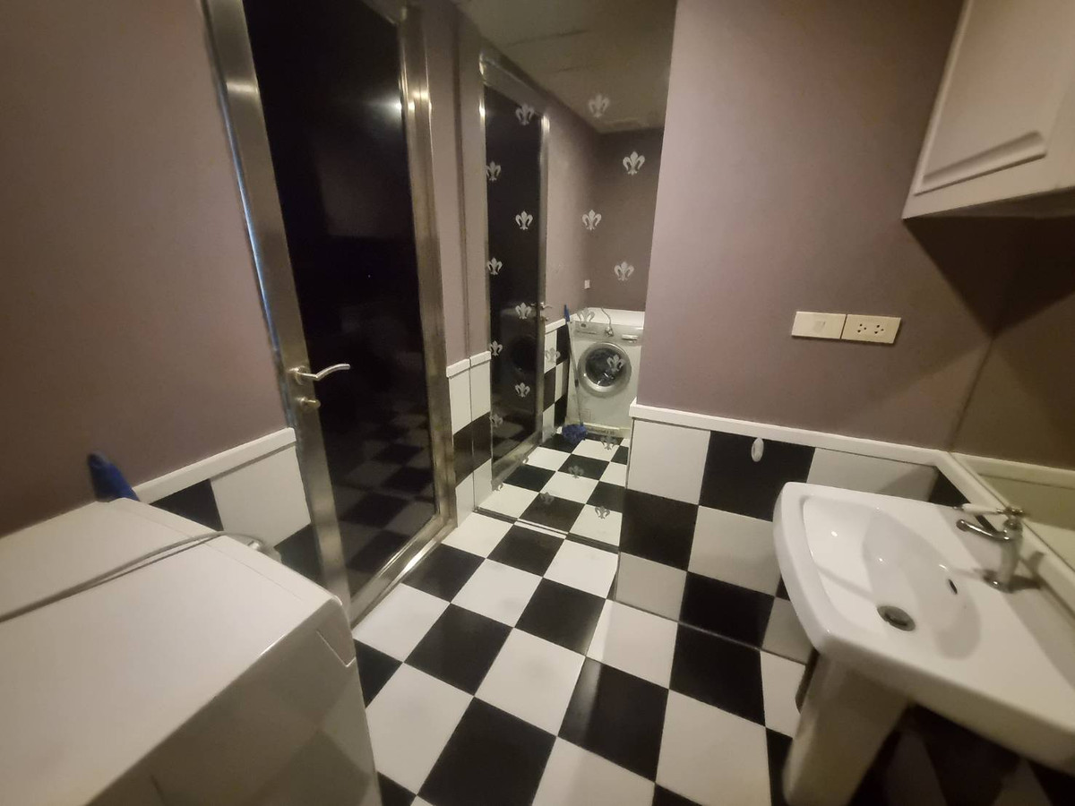 ให้เช่าคอนโดวิทยุ ชิดลม หลังสวน : Condo BTS CHIDLOM Urbana langsuan 145sq,m 2 beds, 3 baths