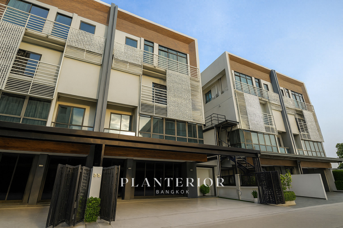 For SaleTownhomeKaset Nawamin,Ladplakao : ✨Hot Spot for Celebrities & Influencers — Move-in Ready Home Office