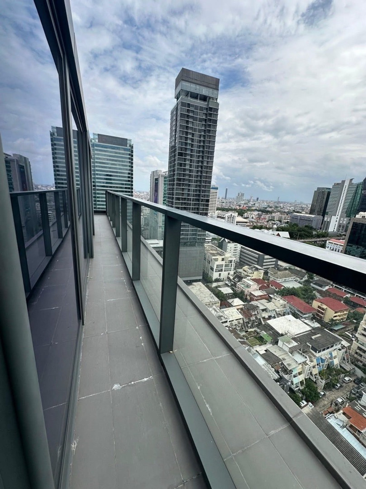 ให้เช่าคอนโดสาทร นราธิวาส : For Rent 🔹Tait sathorn 12🔷 floor 20++ | 130sq.m. | 2 bedrooms 2 bathrooms 