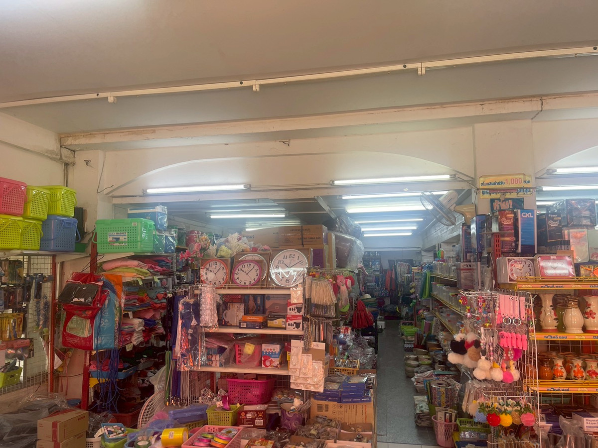 ขายอาคารพาณิชย์มหาสารคาม : อาคารพาณิชย์ 2 ชั้น 2 คูหา  ทำเลทอง ใกล้มหาวิทยาลัย มหาสารคาม 