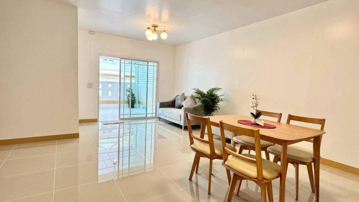 ขายทาวน์โฮมนนทบุรี บางใหญ่ บางบัวทอง : ขายทาวน์เฮ้าส์/ทาวน์โฮม พฤกษา 30 บ้านกล้วย-ไทรน้อย หน้ากว้าง รีโนเวทใหม่ พิมลราช บางบัวทอง นนทบุรี CX-128598