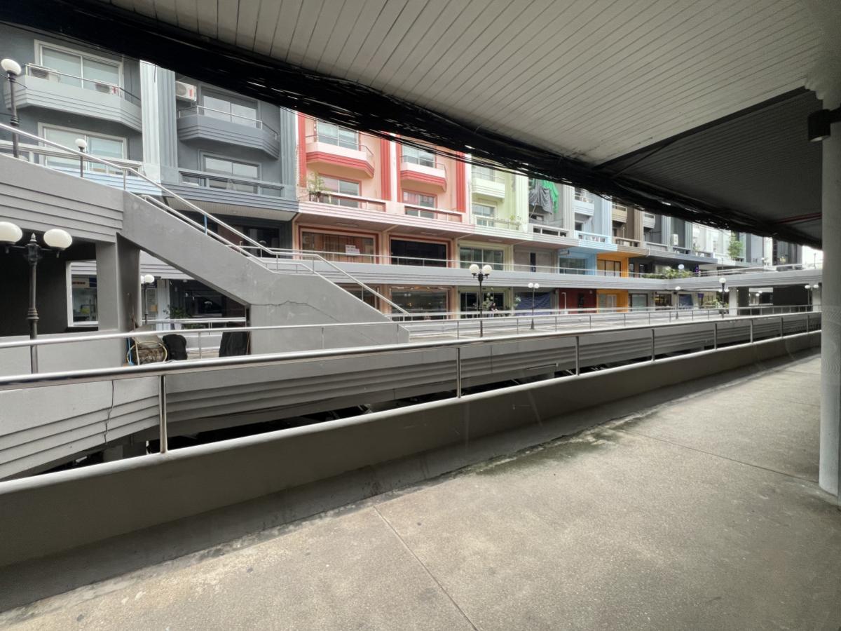 For SaleOfficePattaya, Bangsaen, Chonburi : For Sale Office , Park Avenue , corner unit , newly renovated , Nong Prue , Bang Lamung , Chon Buri , CX-138355