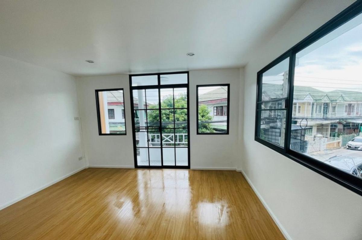 For SaleTownhomeSamut Prakan,Samrong : For Sale Townhouse/Townhome  , Suthawee (Soi Phon Sawang) , newly renovated , Bang Phli Yai , Bang Phli , Samut Prakarn , CX-138321