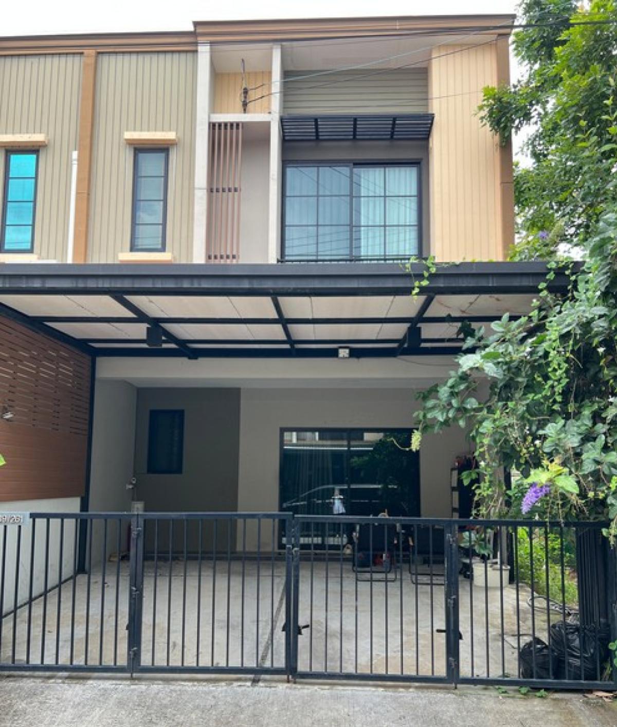 For SaleTownhomeLadkrabang, Suwannaphum Airport : For Sale Townhouse/Townhome  , The Connect Suvarnabhumi 4 , corner unit , Racha Thewa , Bang Phli , Samut Prakarn , CX-138311