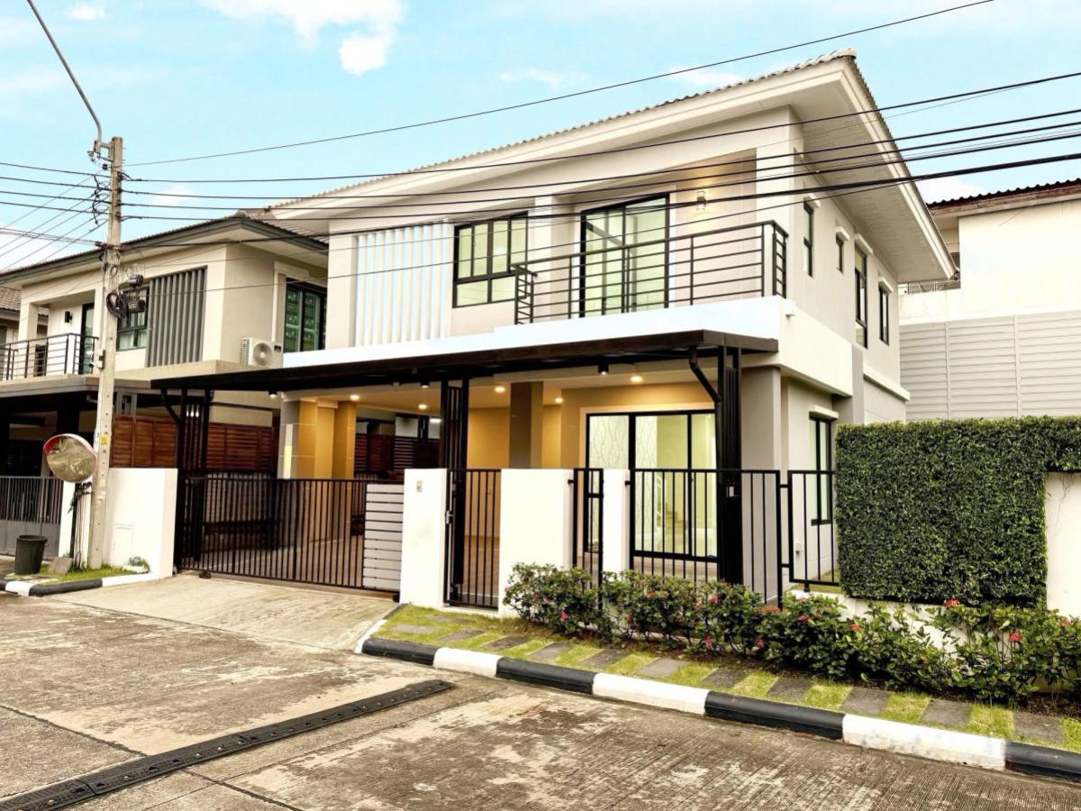 For SaleHousePhutthamonthon, Salaya : For Sale House , Zerene Petchkasem - Phutthamonthon Sai 3 , newly renovated , Nong Khang Phlu , Nong Khaem , Bangkok , CX-138071