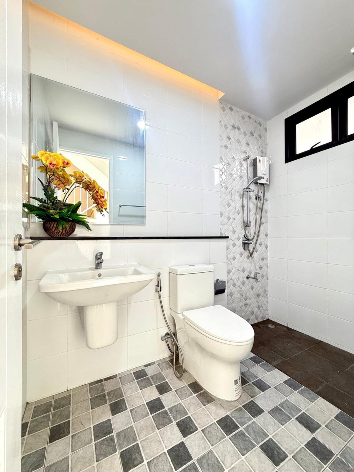 For SaleHousePhutthamonthon, Salaya : For Sale House , Zerene Petchkasem - Phutthamonthon Sai 3 , newly renovated , Nong Khang Phlu , Nong Khaem , Bangkok , CX-138071