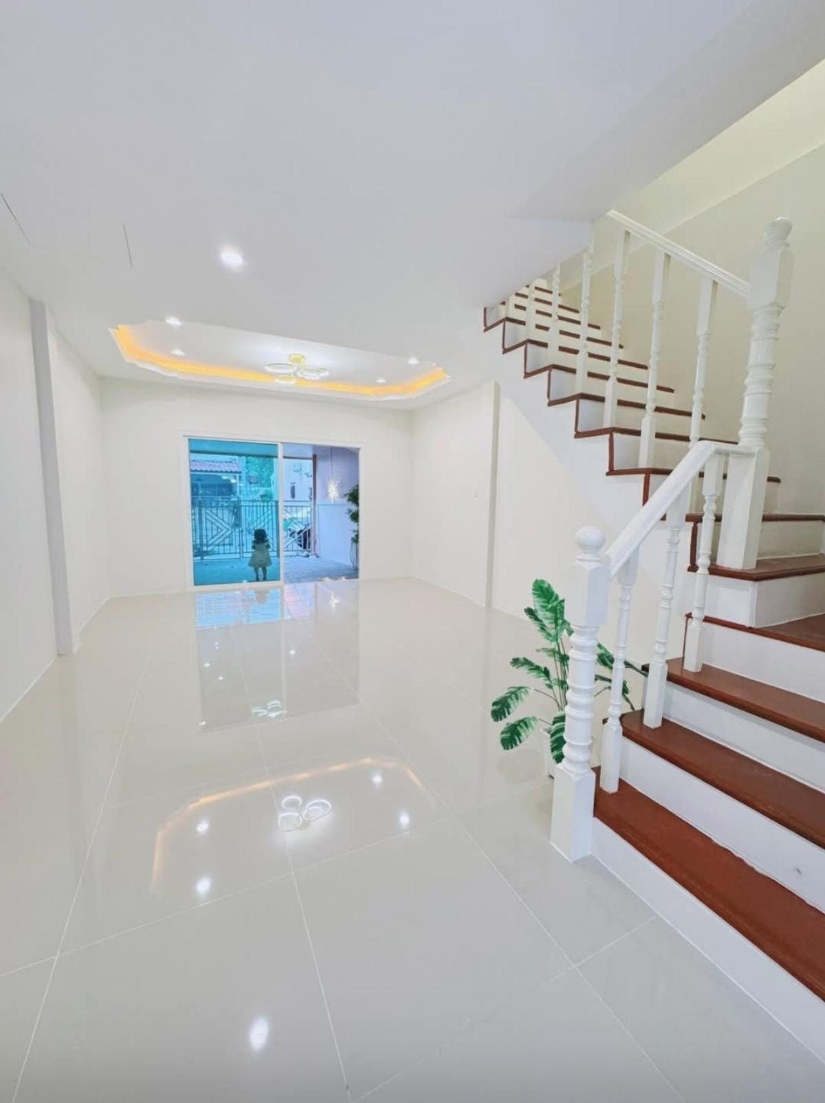 For SaleTownhomeBang kae, Phetkasem : For Sale Townhouse/Townhome  , Arun Thong 3 , wide frontage , newly renovated , MRT-Bang Phai , Nong Khaem , Nong Khaem , Bangkok , CX-138111