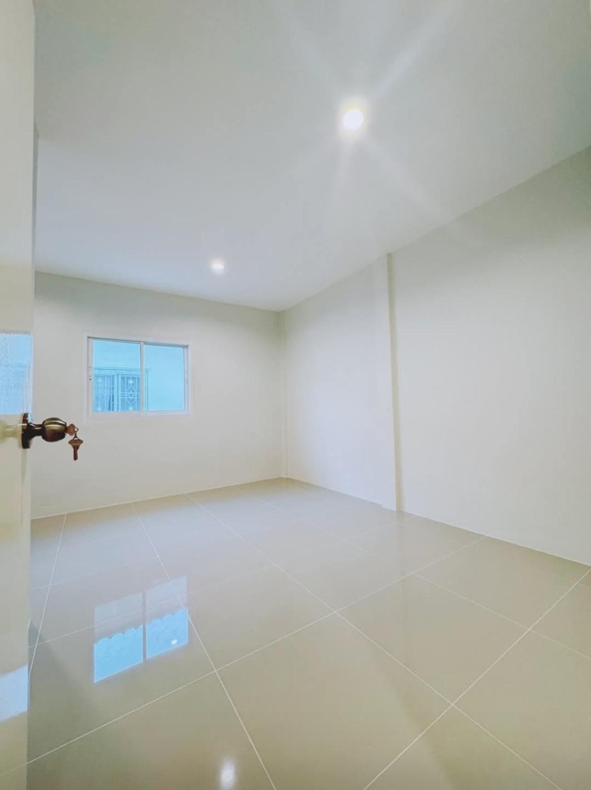 For SaleTownhomeBang kae, Phetkasem : For Sale Townhouse/Townhome  , Arun Thong 3 , wide frontage , newly renovated , MRT-Bang Phai , Nong Khaem , Nong Khaem , Bangkok , CX-138111