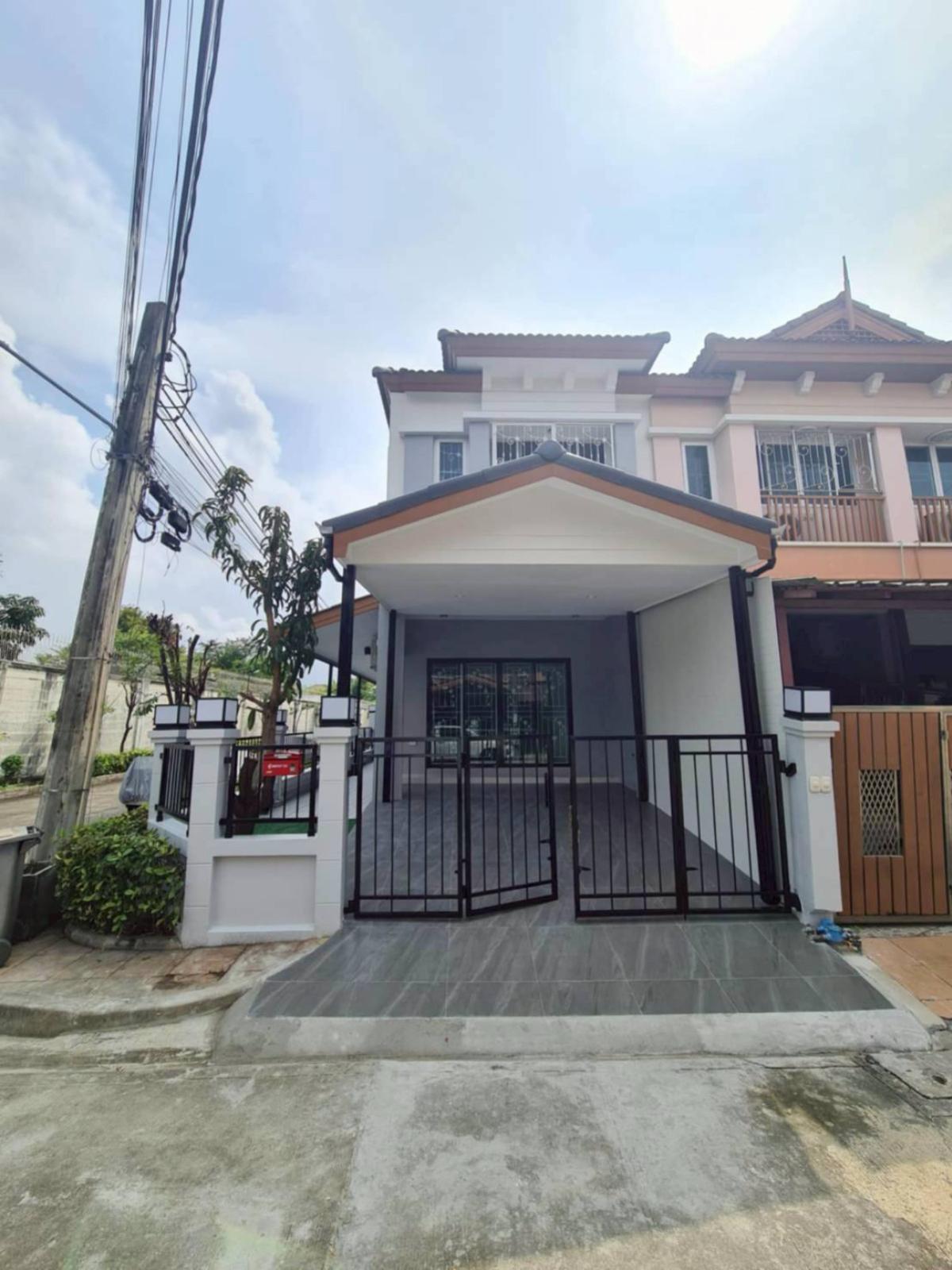 ขายทาวน์โฮมบางแค เพชรเกษม : ขายทาวน์เฮ้าส์/ทาวน์โฮม  ปริญลักษณ์ วงแหวน - สาทร ห้องมุม รีโนเวทใหม่ MRT-หลักสอง บางแค เขต บางแค กรุงเทพ CX-137963