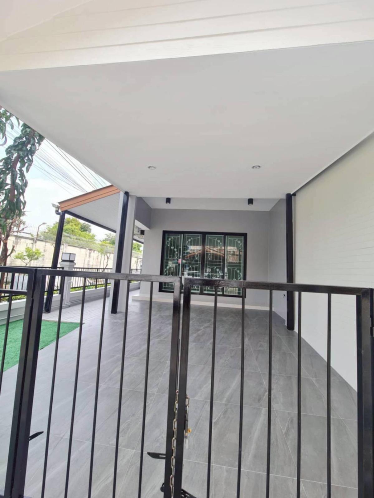 For SaleTownhomeBang kae, Phetkasem : For Sale Townhouse/Townhome  , Prinyaluck Wongwaen - Sathorn , corner unit , newly renovated , MRT-Lak Song , Bang Khae , Bang Khae , Bangkok , CX-137963