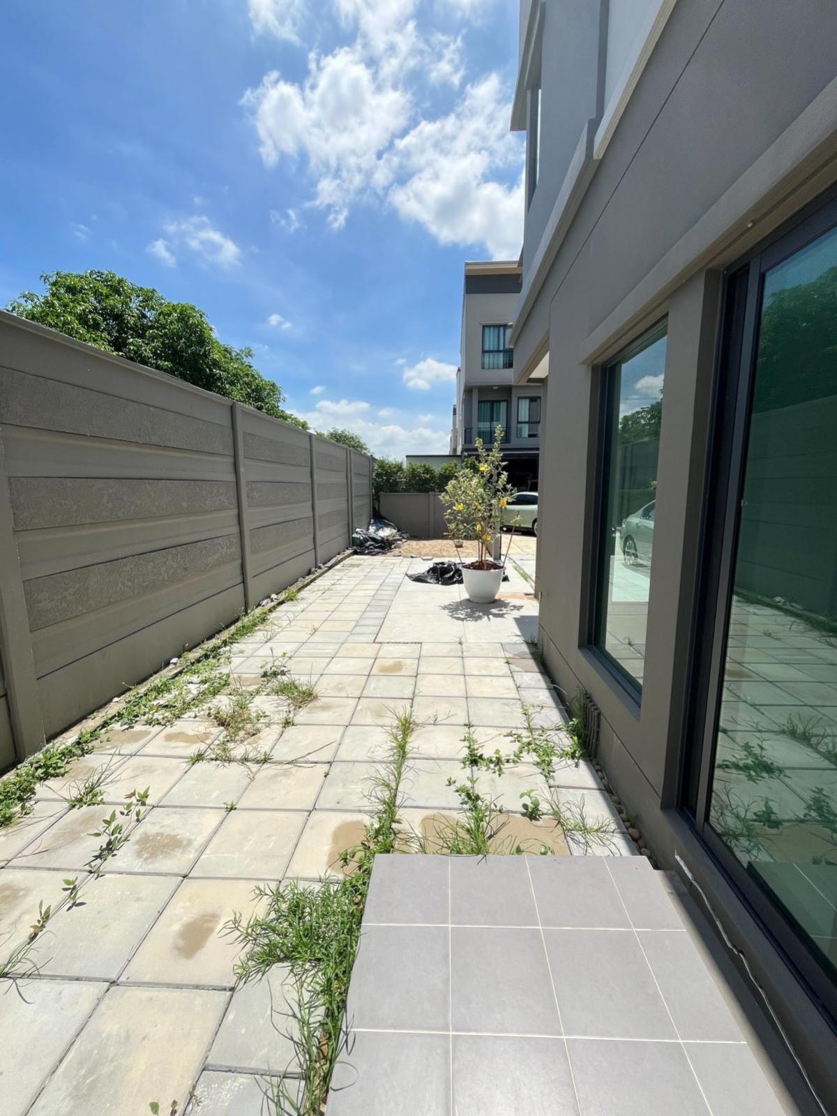 For SaleTownhomeNawamin, Ramindra : For Sale House , Baan Klang Muang Ramintra 83 Station , Ramintra , Khanna Yao , Bangkok , CX-135969