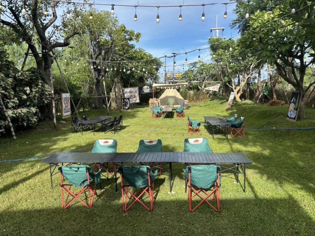 For SaleHotel&Apartment BusinessSuphan Buri : Let see Stars Resort Business for Sale - Ready for immediate takeover  CX-137800