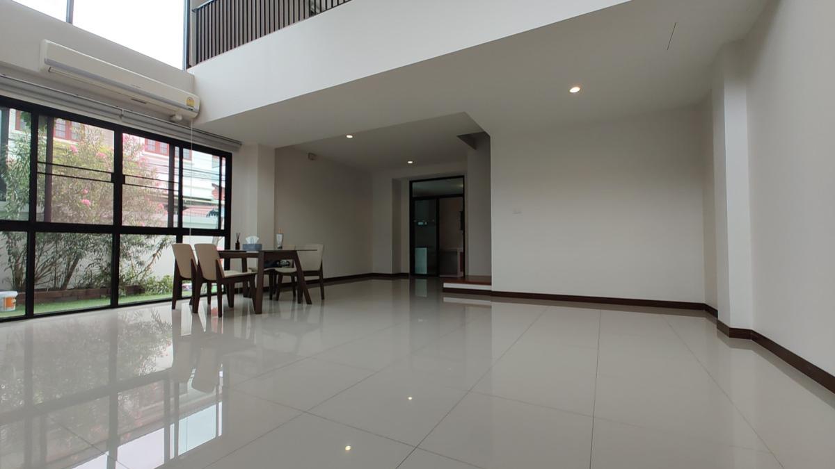 For SaleTownhomeLadprao, Central Ladprao : For sale Luxury large townhome near Ratchada–Lat Phrao intersection , Chomphon , Chatuchak , Bangkok , CX-137816
