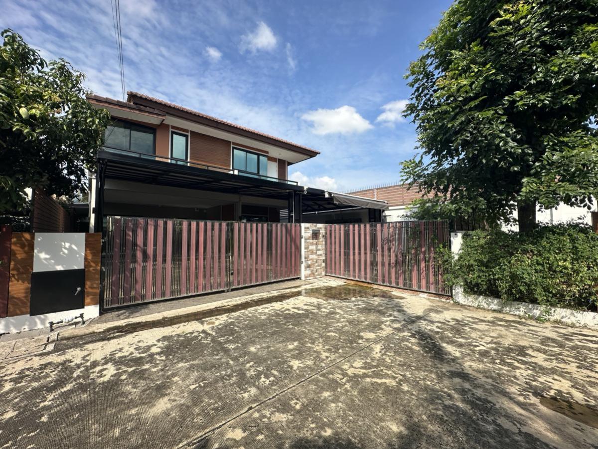 For SaleHousePathum Thani,Rangsit, Thammasat : For Sale House , Thanyaphirom Grand Ville Khlong 7 , corner unit , Lam Phak Kut , Thanyaburi , Pathum Thani , CX-136997