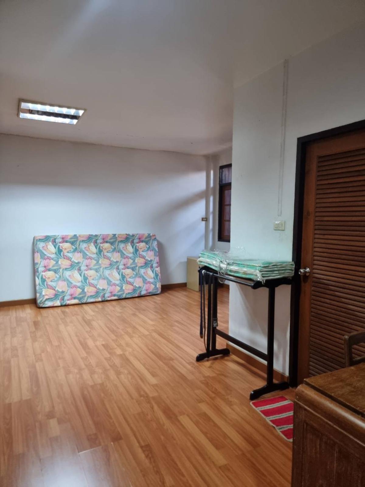 For SaleTownhomeLadprao101, Happy Land, The Mall Bang Kapi : For Sale 4-storey townhouse, Soi Lat Phrao 94 , Phlapphla , Wang Thong Lang , Bangkok , CX-138197