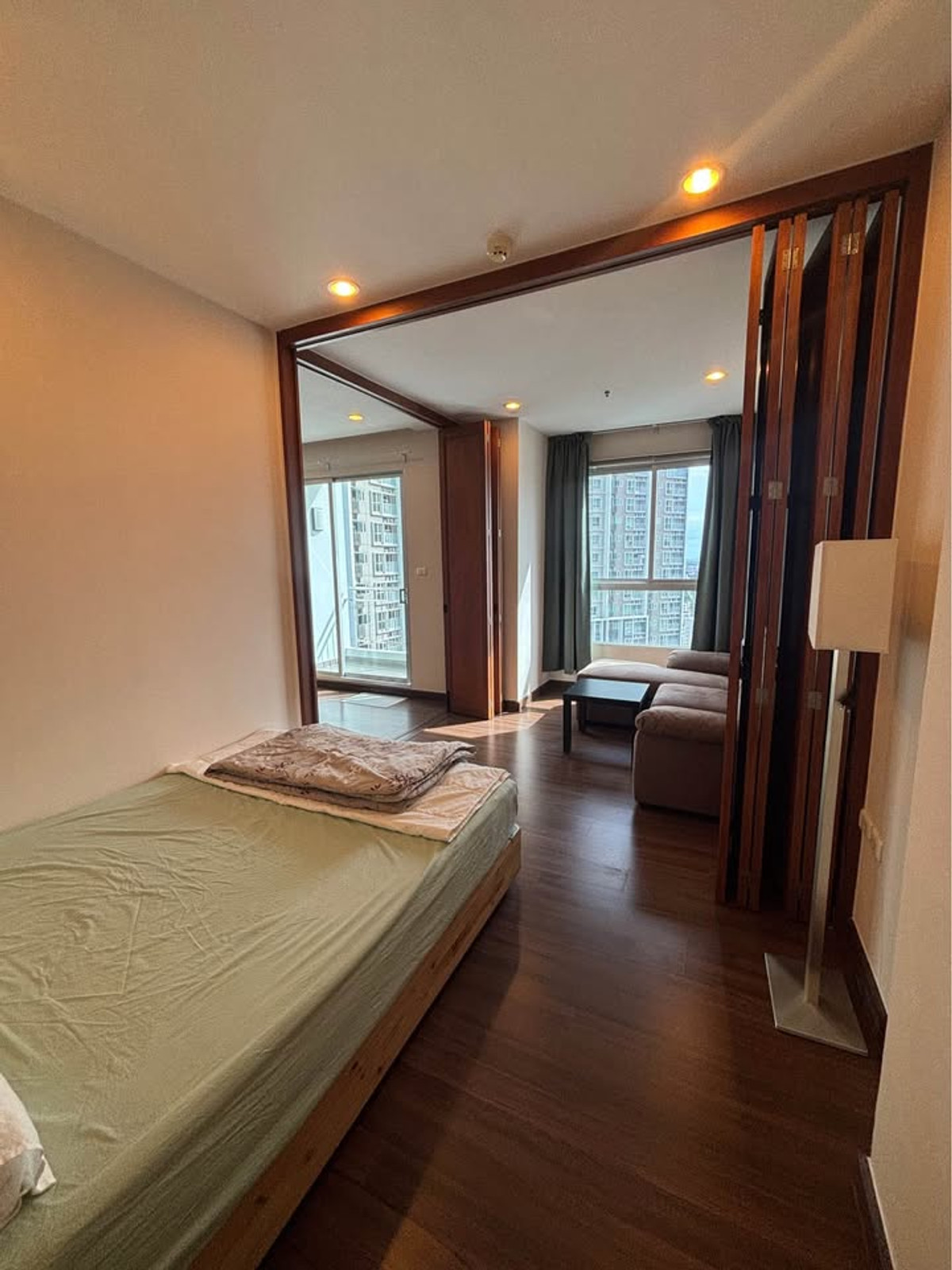 ขายคอนโดสาทร นราธิวาส : ขายคอนโด Supalai Lite Sathorn-Charoenrat ราคา 3,500,000 บาท [NCs251109]