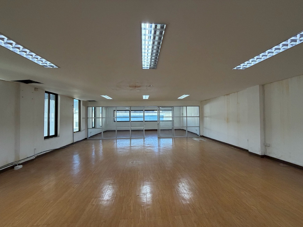 ให้เช่าโฮมออฟฟิศบางนา แบริ่ง ลาซาล : โฮมออฟฟิศ 5 ชั้น | ทำเลกิ่งแก้ว–บางนา ทิศตะวันออกเฉียงใต้ | โปรไฟล์อาคารดี | พื้นที่ใหญ่ ฟังก์ชันครบ