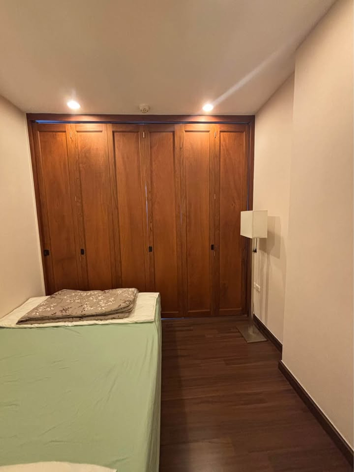 ขายคอนโดสาทร นราธิวาส : ขายคอนโด Supalai Lite Sathorn-Charoenrat ราคา 3,500,000 บาท [NCs251109]