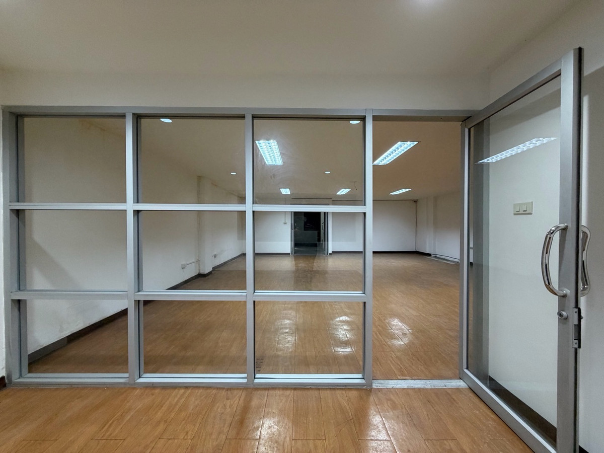 ให้เช่าโฮมออฟฟิศบางนา แบริ่ง ลาซาล : โฮมออฟฟิศ 5 ชั้น | ทำเลกิ่งแก้ว–บางนา ทิศตะวันออกเฉียงใต้ | โปรไฟล์อาคารดี | พื้นที่ใหญ่ ฟังก์ชันครบ