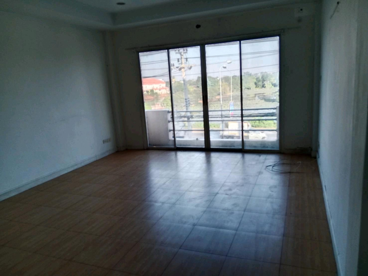 For RentShop HousePhutthamonthon, Salaya : HR3046 4-storey commercial building for rent (2 units hit through) in Salaya area, suitable for an office, trading, tutoring institute.