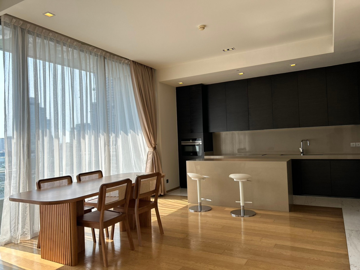 For RentCondoSilom, Saladaeng, Bangrak : Best Price & Available Now: Stylish 2-Bedroom Duplex at Saladaeng One – Don’t Miss Out!