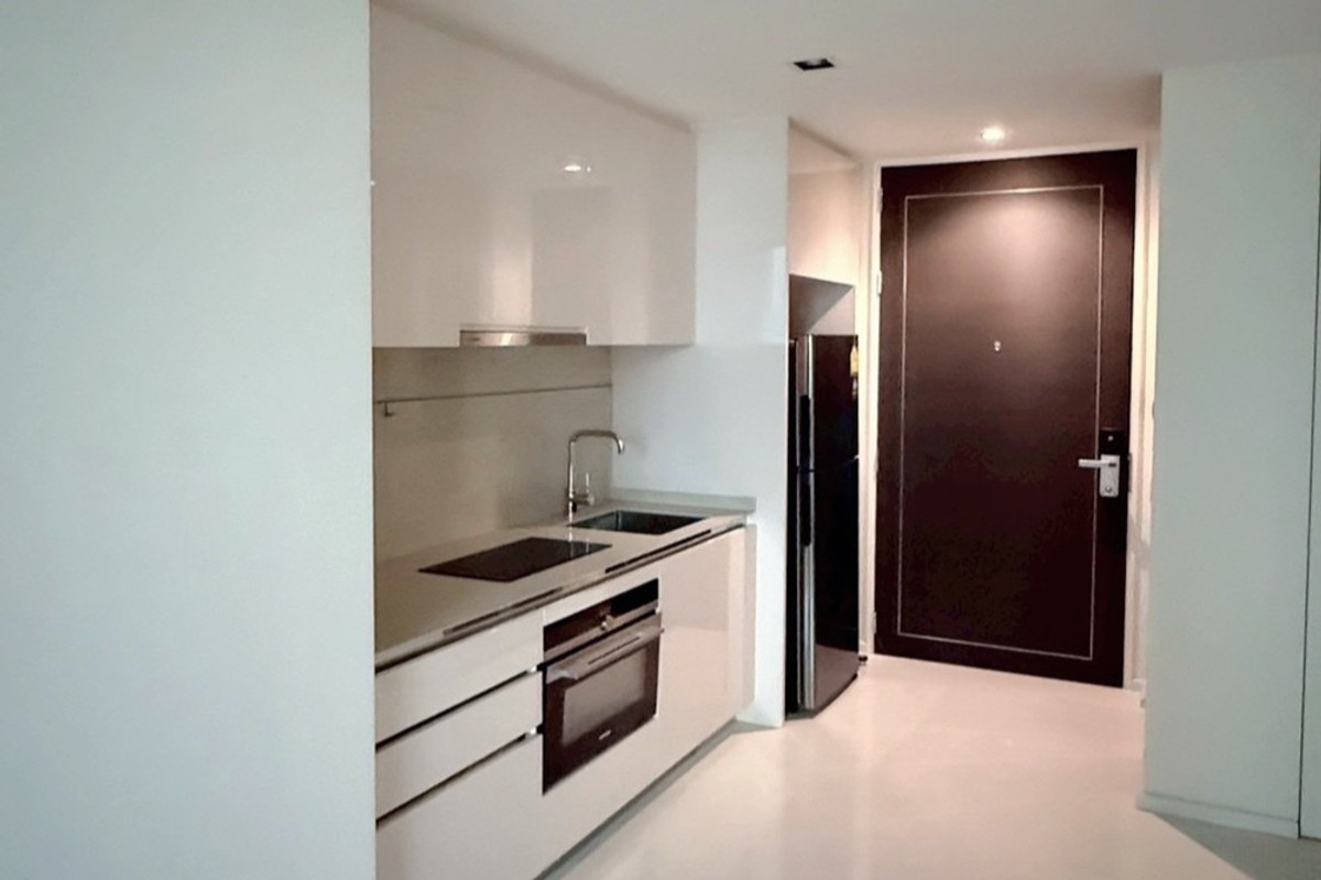 For SaleCondoSathorn, Narathiwat : For Sale C20221201523...The Bangkok Sathorn 1 Bedroom 1 Bathroom, Nice City View 