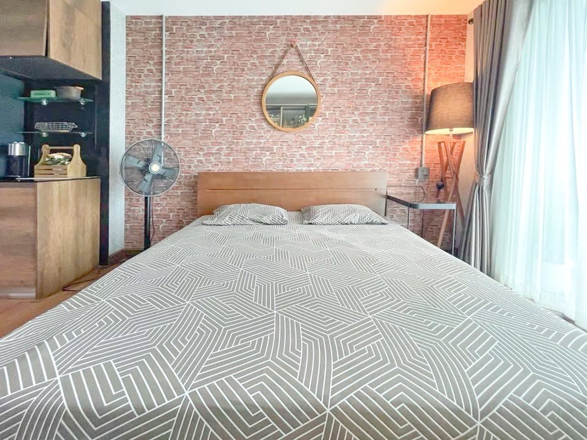 For SaleCondoPattanakan, Srinakarin : Sell ​​at a loss urgently. Good credit can borrow more than 2 hundred thousand.