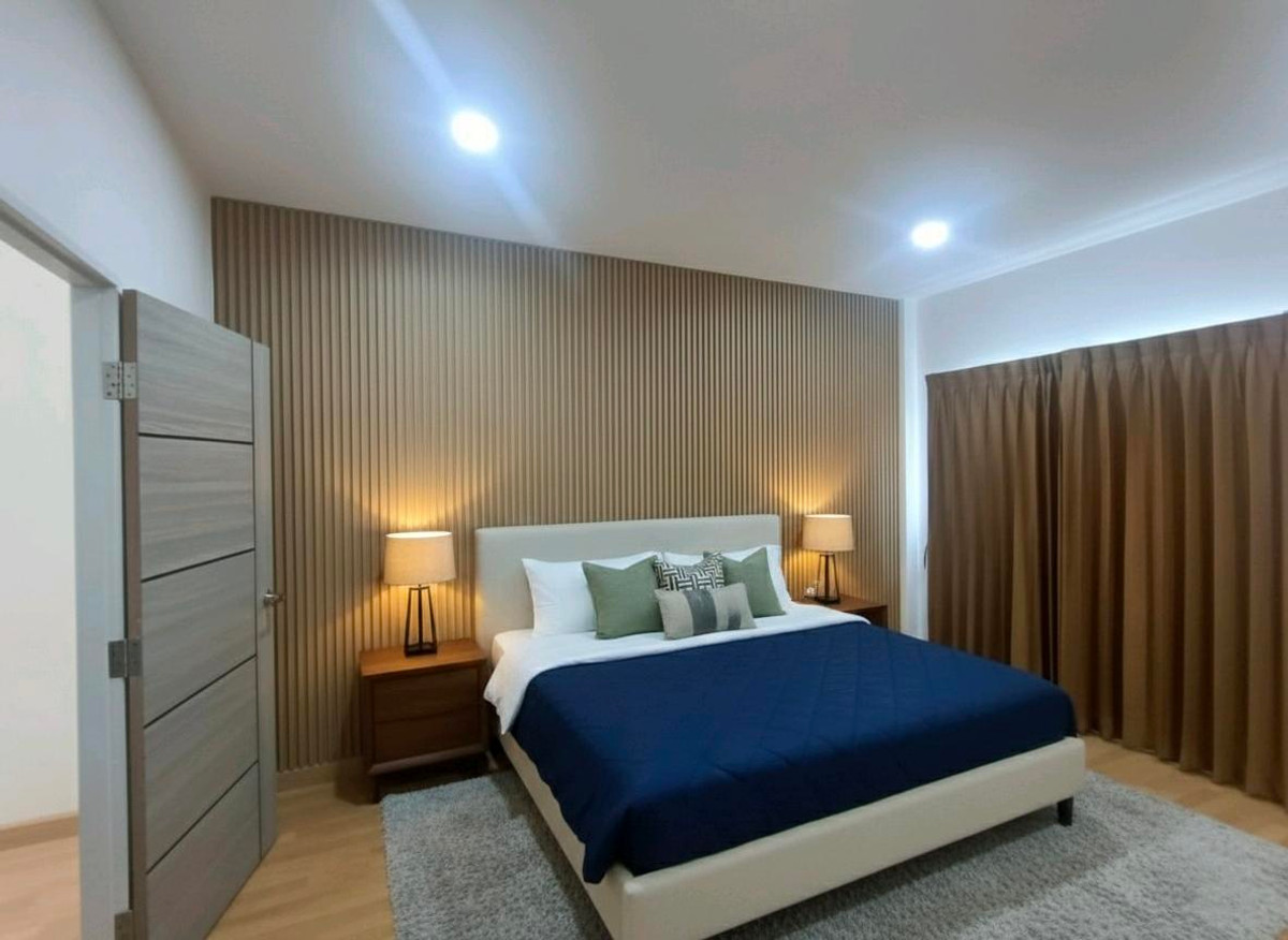 TownhomeNawamin, Ramindra : Townhouse for rent, 2 floors, 18 square meters, new condition, parking for 2 cars.