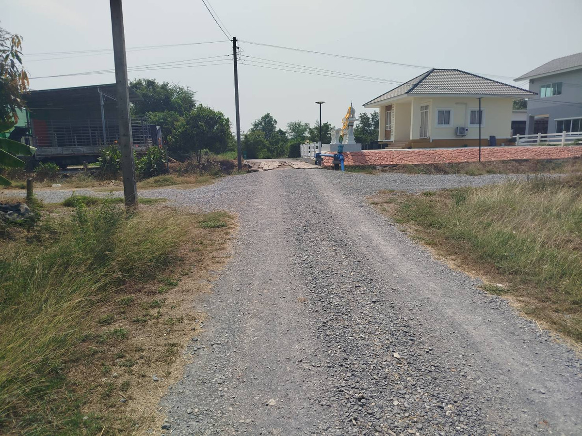 ขายที่ดินนนทบุรี บางใหญ่ บางบัวทอง : แบ่งขายที่ดิน 100 ตรว. หนองเพรางาย ใกล้ซอยคลองถนน บางบัวทอง นนทบุรี