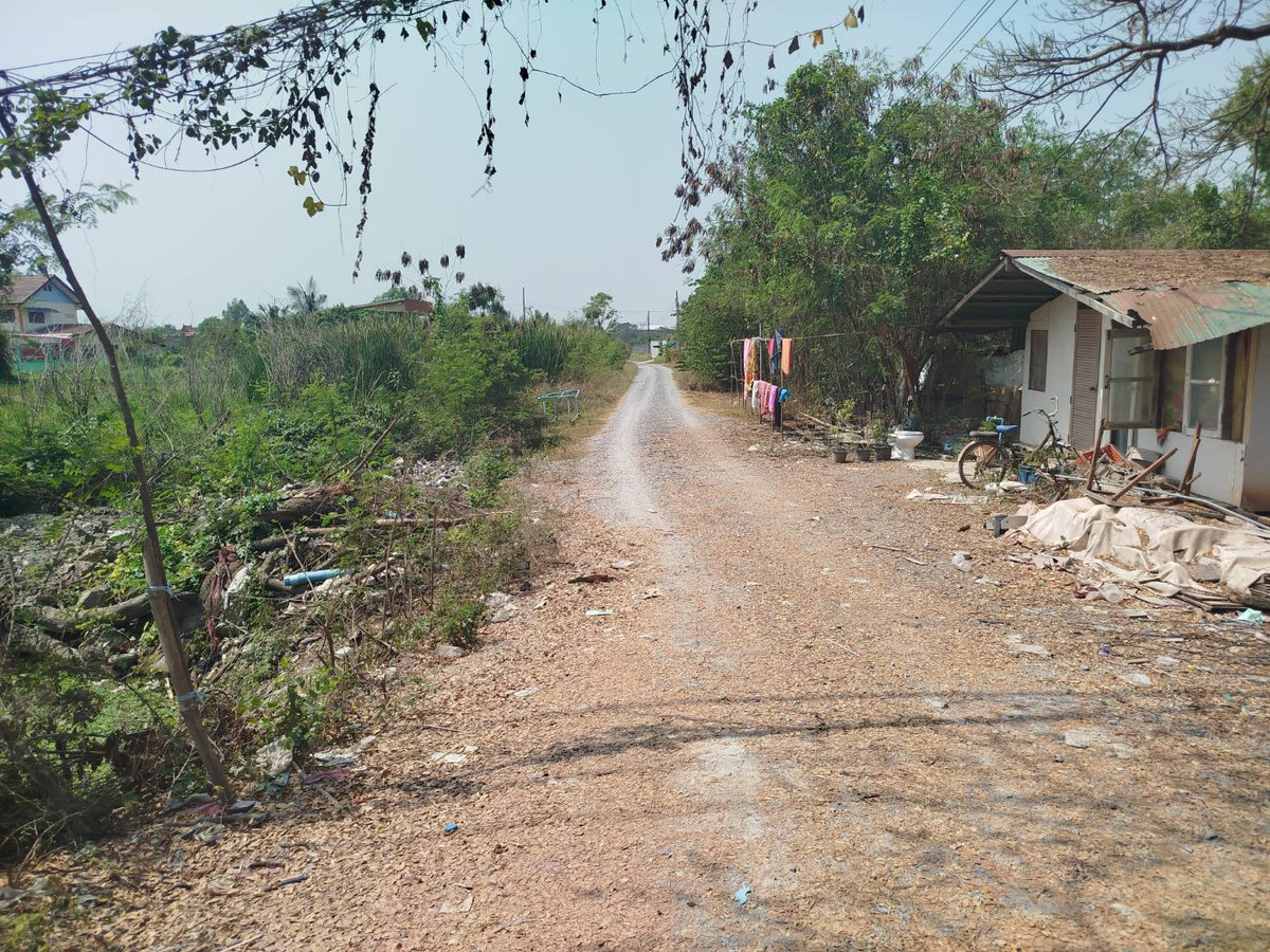 ขายที่ดินนนทบุรี บางใหญ่ บางบัวทอง : ขายที่ดิน ซอยเคหะ-บ้านใหม่ 35 (ซอย สส.สำเร็จ) แยก6  392 ตรว.