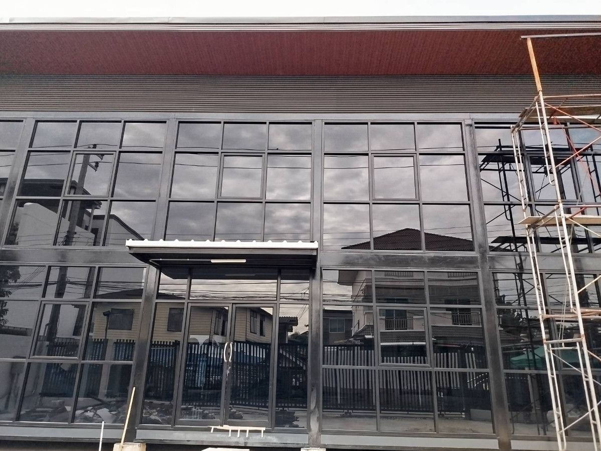 For RentShop HouseOnnut, Udomsuk : HR3045 2-story building for rent, newly built, potential location, Soi Punnawithi 29, suitable for an office, showroom, convenient travel.