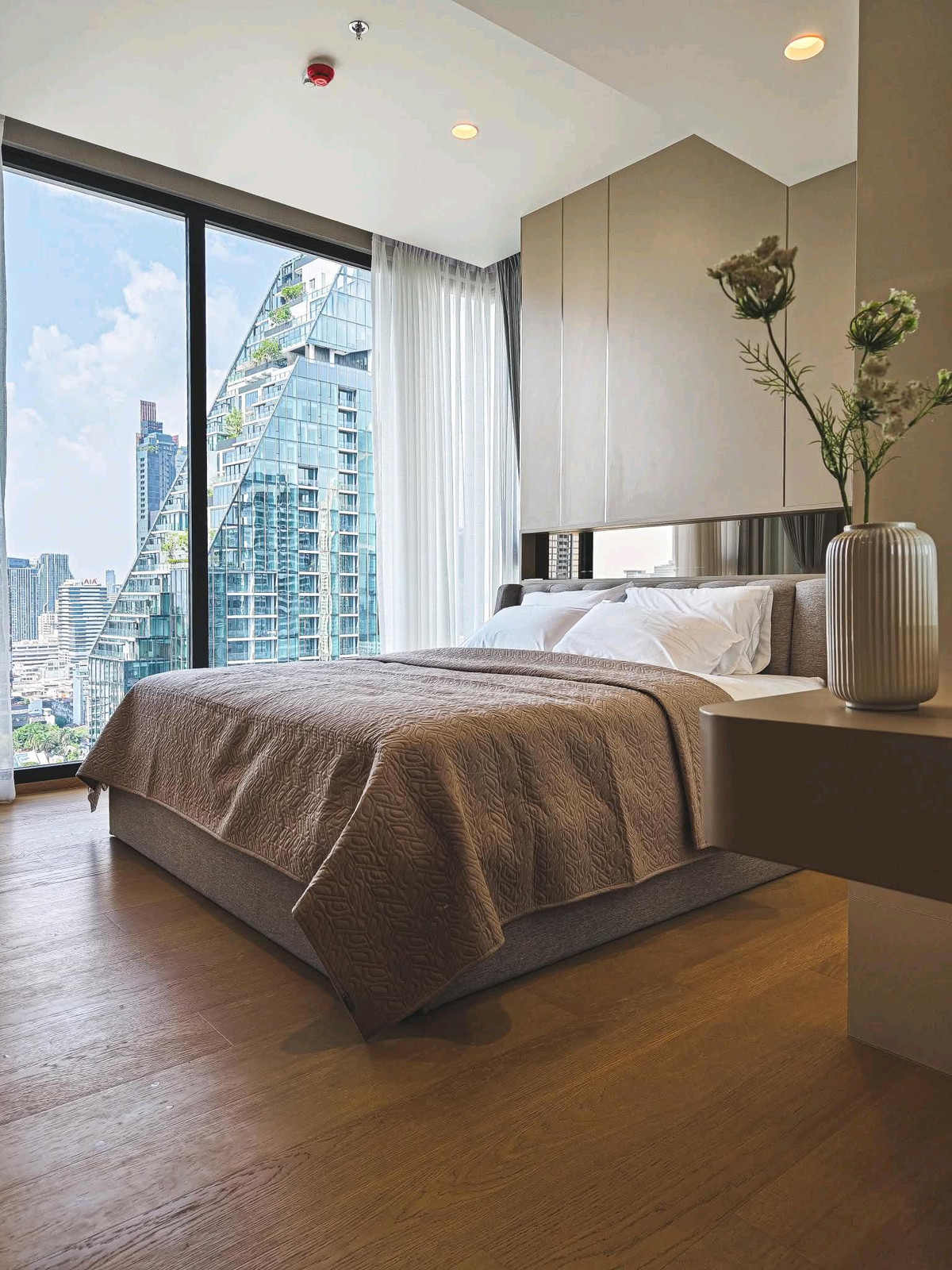ให้เช่าคอนโดสาทร นราธิวาส : Luxury Room // Anil Sathorn12 1bed 46 Sqm Fullyfurnish , Welcome Foreign 45,000-