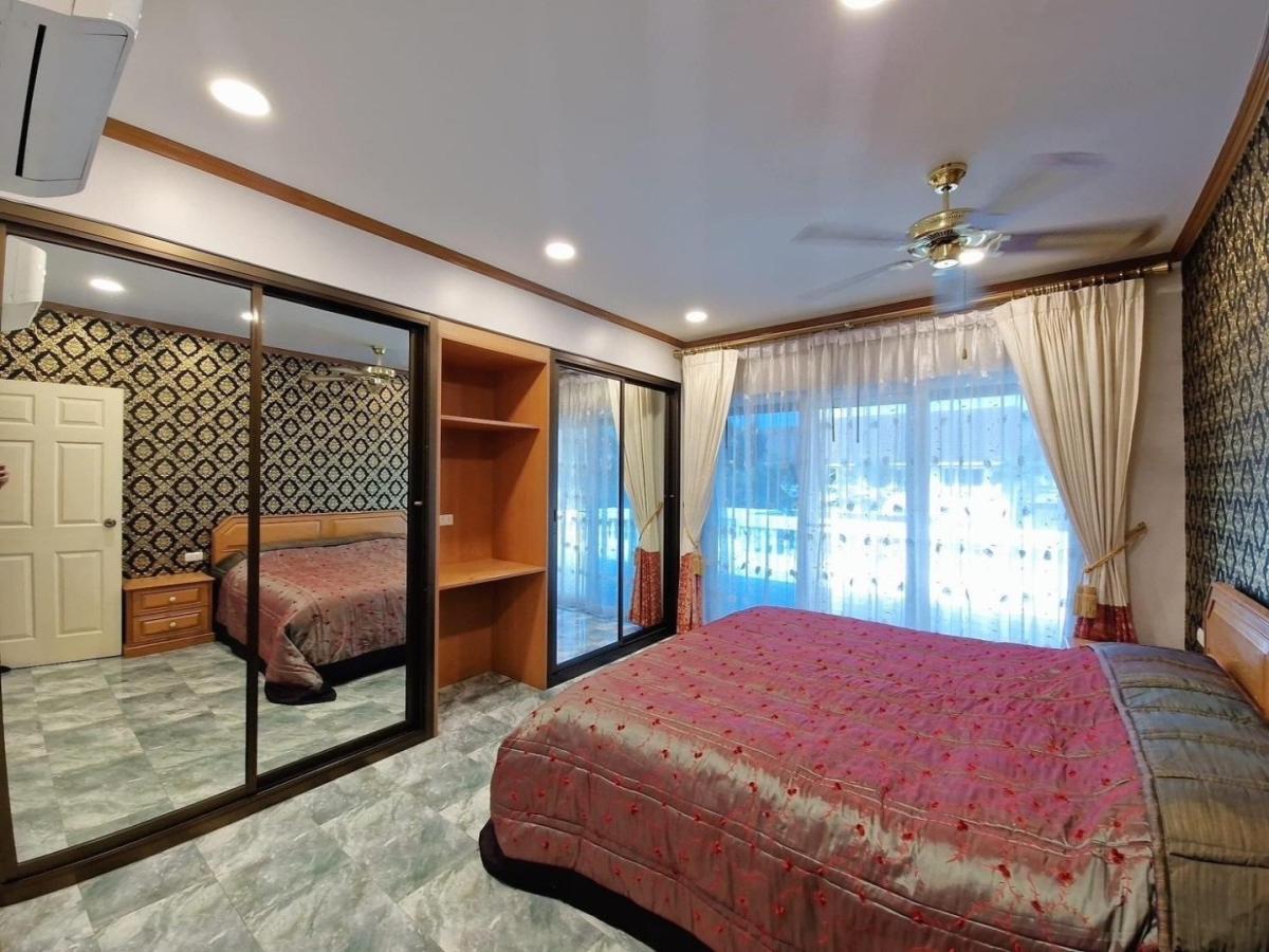 ขายบ้านพัทยา บางแสน ชลบุรี สัตหีบ : 🔥ขายด่วน🔥บ้านพลูวิวล่า 3 ห้องนอน 4 ห้องน้ำ ใกล้โรงพยาบาลกรุงเทพพัทยา / เดิน 5 นาทีถึงเทอร์มินอล 21 (พัทยาตะวันออก)