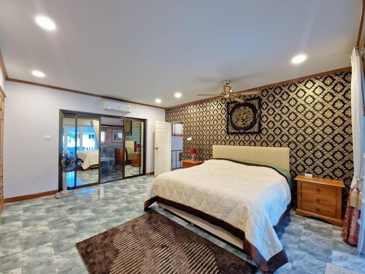 ขายบ้านพัทยา บางแสน ชลบุรี สัตหีบ : 🔥ขายด่วน🔥บ้านพลูวิวล่า 3 ห้องนอน 4 ห้องน้ำ ใกล้โรงพยาบาลกรุงเทพพัทยา / เดิน 5 นาทีถึงเทอร์มินอล 21 (พัทยาตะวันออก)