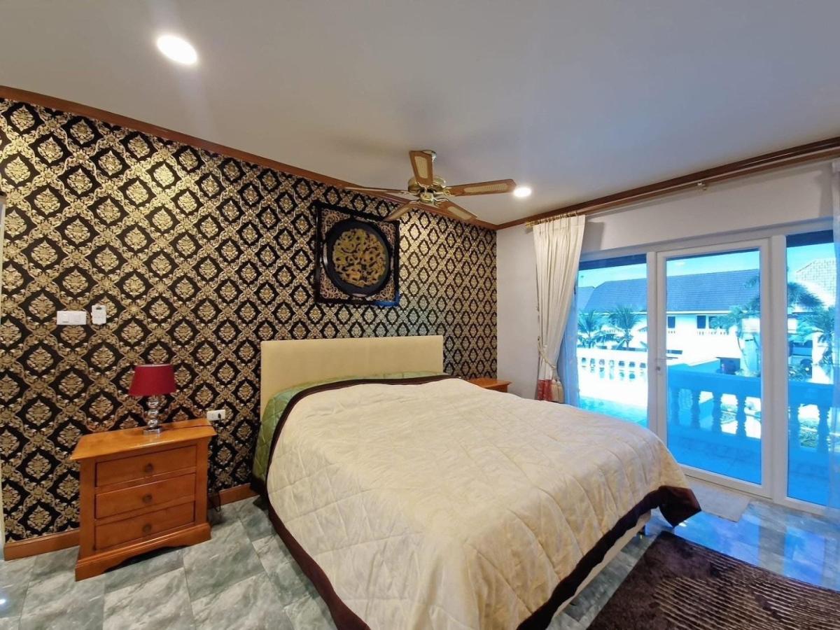 ขายบ้านพัทยา บางแสน ชลบุรี สัตหีบ : 🔥ขายด่วน🔥บ้านพลูวิวล่า 3 ห้องนอน 4 ห้องน้ำ ใกล้โรงพยาบาลกรุงเทพพัทยา / เดิน 5 นาทีถึงเทอร์มินอล 21 (พัทยาตะวันออก)