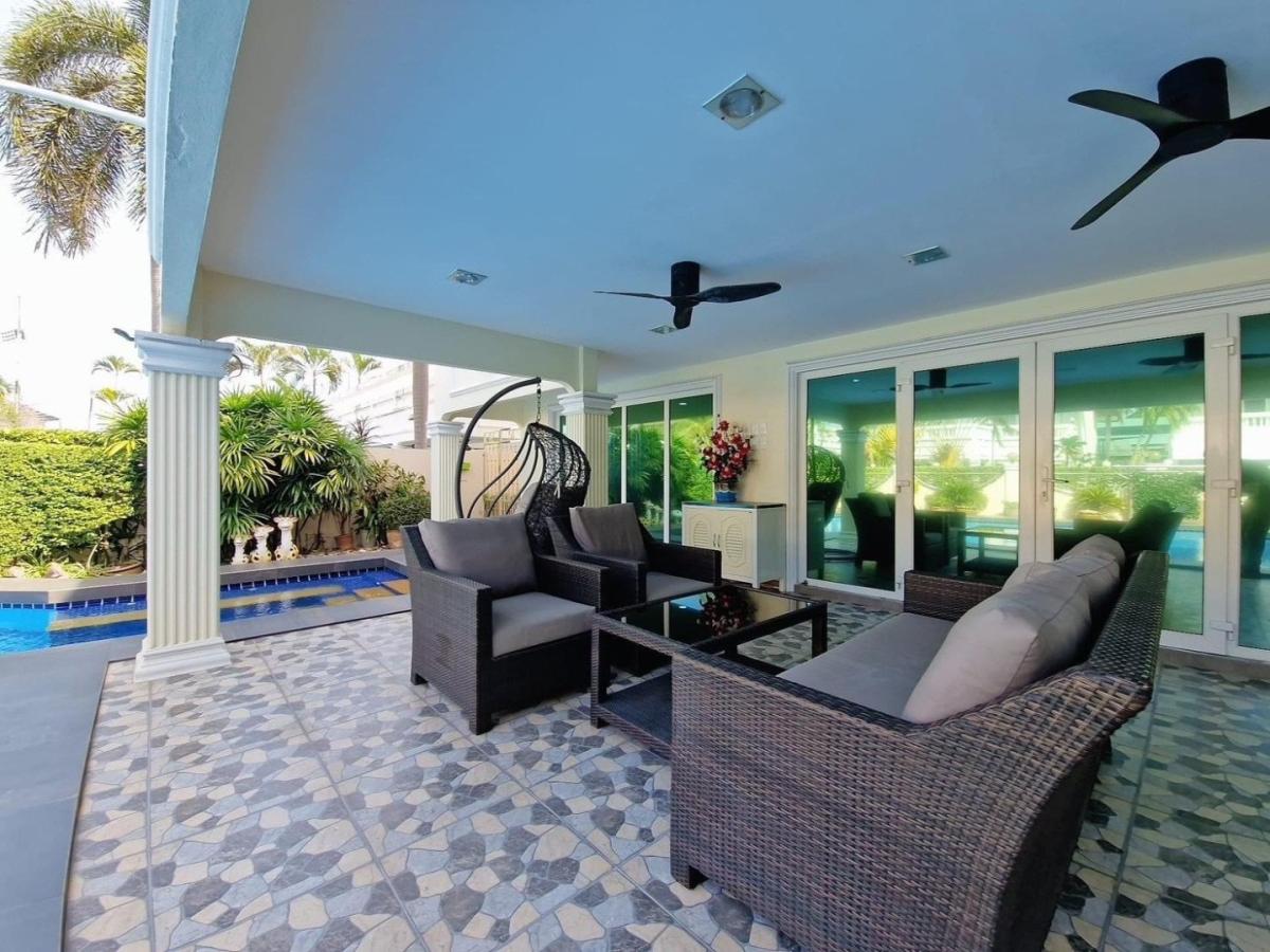 ขายบ้านพัทยา บางแสน ชลบุรี สัตหีบ : 🔥ขายด่วน🔥บ้านพลูวิวล่า 3 ห้องนอน 4 ห้องน้ำ ใกล้โรงพยาบาลกรุงเทพพัทยา / เดิน 5 นาทีถึงเทอร์มินอล 21 (พัทยาตะวันออก)