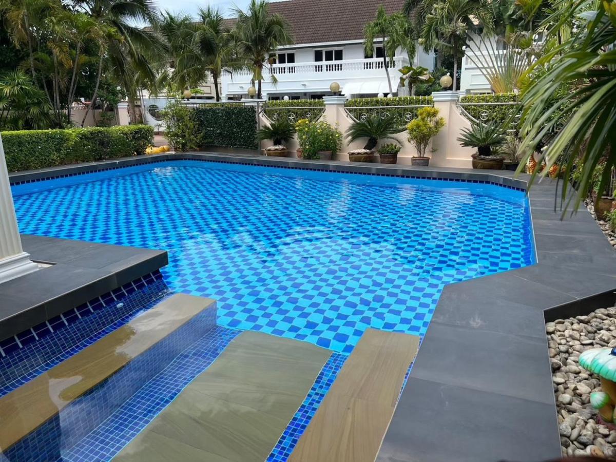 ขายบ้านพัทยา บางแสน ชลบุรี สัตหีบ : 🔥ขายด่วน🔥บ้านพลูวิวล่า 3 ห้องนอน 4 ห้องน้ำ ใกล้โรงพยาบาลกรุงเทพพัทยา / เดิน 5 นาทีถึงเทอร์มินอล 21 (พัทยาตะวันออก)