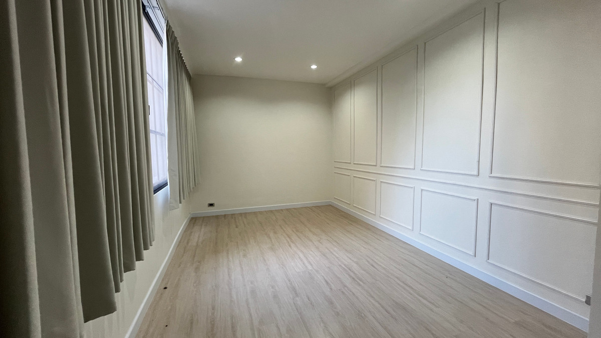 ขายทาวน์โฮมสุขุมวิท อโศก ทองหล่อ : Chicha Castle – ชิชา คาสเซิล ทาวน์โฮม 4 ชั้น สุขุมวิท 31 แปลงริม ขนาดใหญ่ ตกแต่งสวย