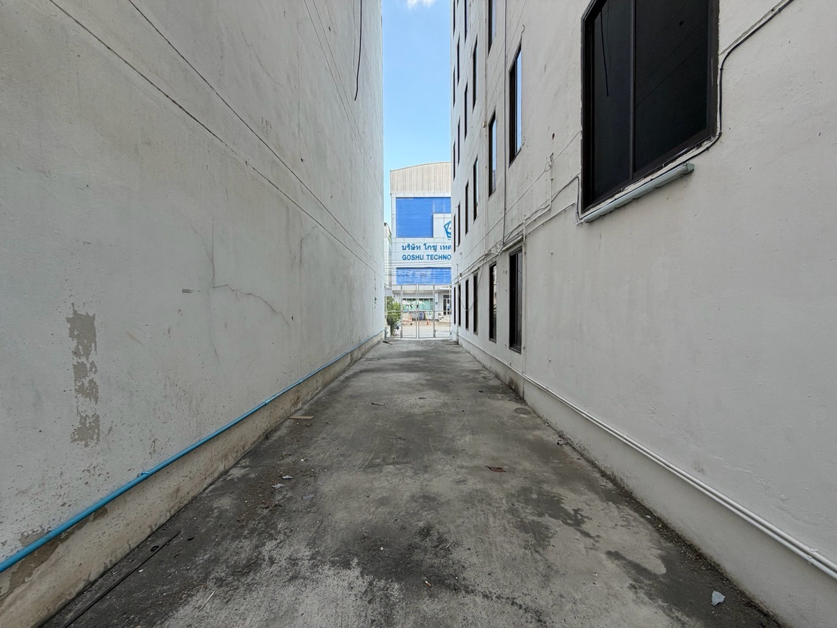 ให้เช่าโฮมออฟฟิศบางนา แบริ่ง ลาซาล : โฮมออฟฟิศ 5 ชั้น | ทำเลกิ่งแก้ว–บางนา ทิศตะวันออกเฉียงใต้ | โปรไฟล์อาคารดี | พื้นที่ใหญ่ ฟังก์ชันครบ