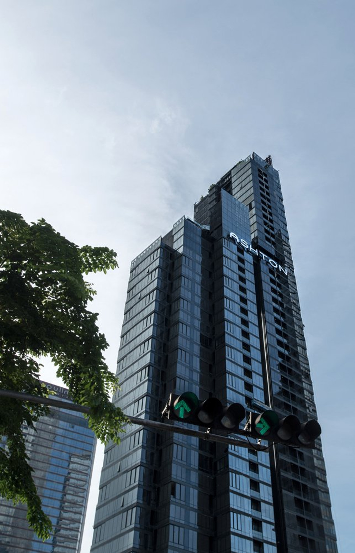 For SaleCondoSilom, Saladaeng, Bangrak : For SALE!! BEST Location Ready to move in Ashton Silom MD-25049293