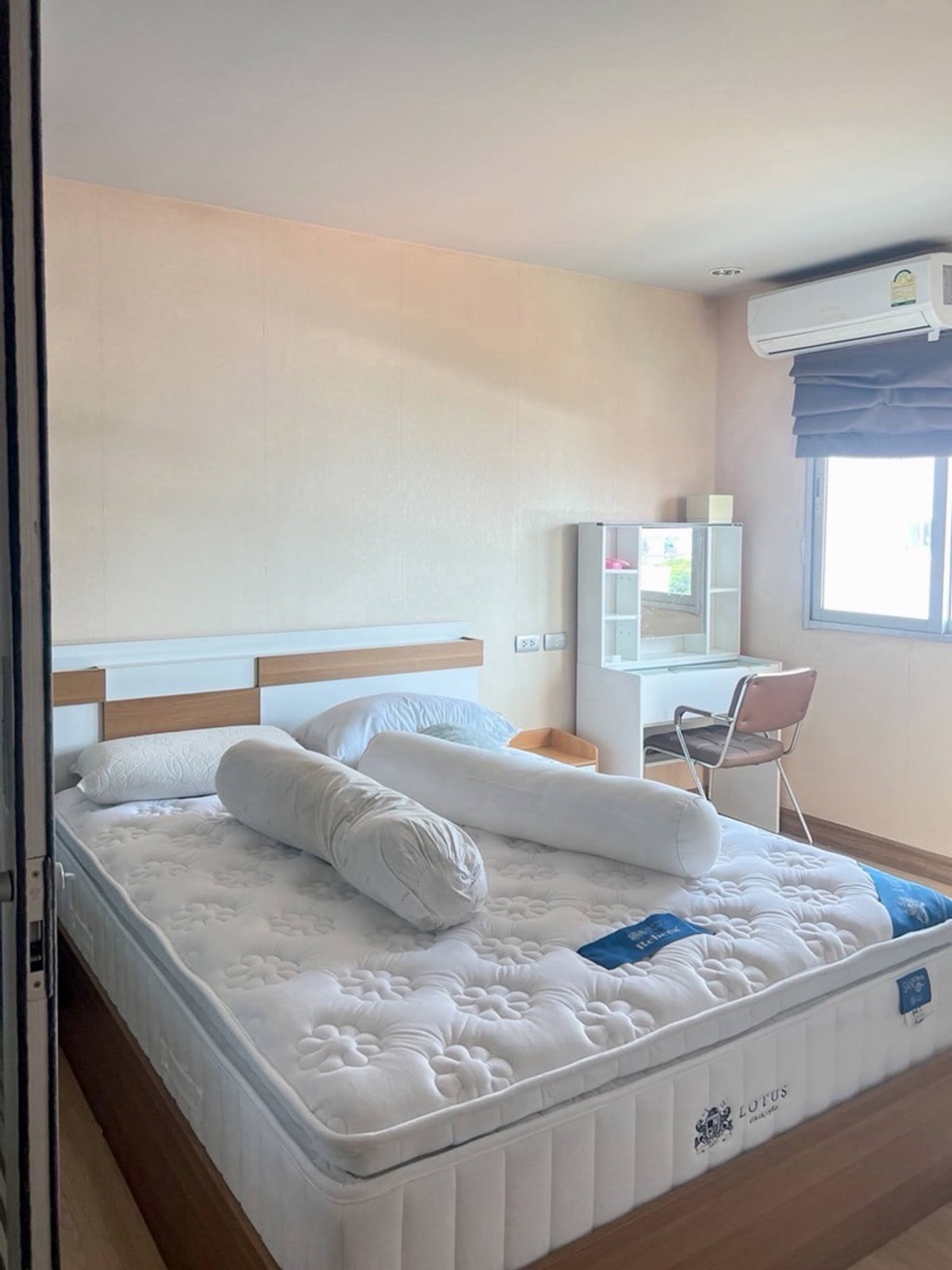 For SaleCondoRatchadapisek, Huaikwang, Suttisan : MRT Sutthisan 200 meters