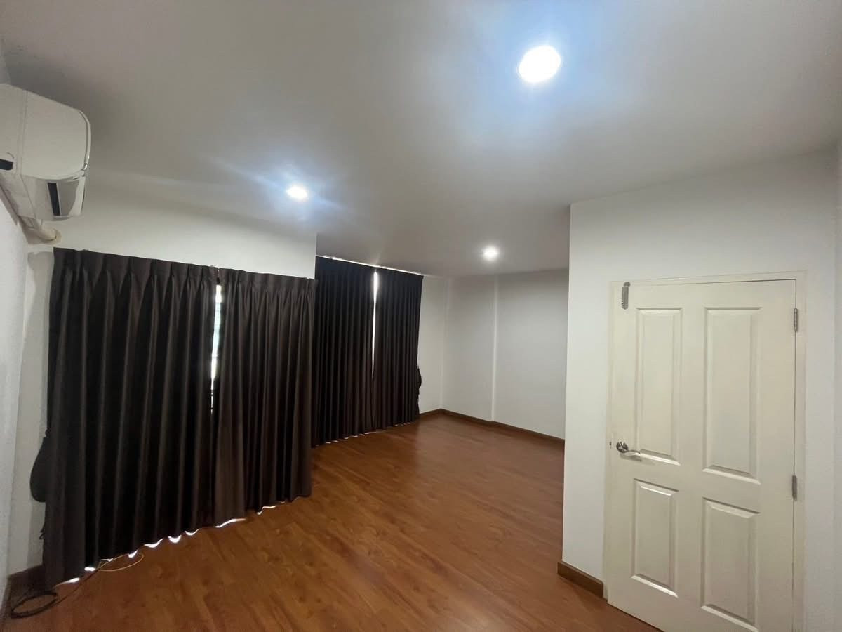 For RentTownhomeMin Buri, Romklao : Trio Romklao / 2 bedrooms (for rent), Trio Rom Klao / 2 Bedrooms (FOR RENT) BZD061