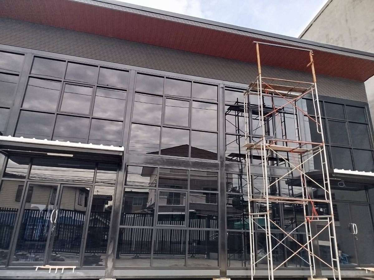 For RentShop HouseOnnut, Udomsuk : HR3045 2-story building for rent, newly built, potential location, Soi Punnawithi 29, suitable for an office, showroom, convenient travel.