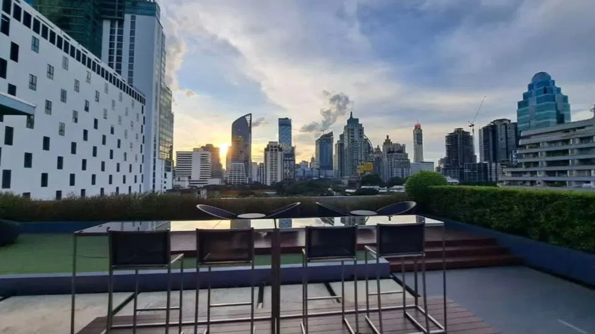 ให้เช่าคอนโดวิทยุ ชิดลม หลังสวน : O2Hip 100 sq.m. Please add LINE ID @806qphgn o8415o5483 