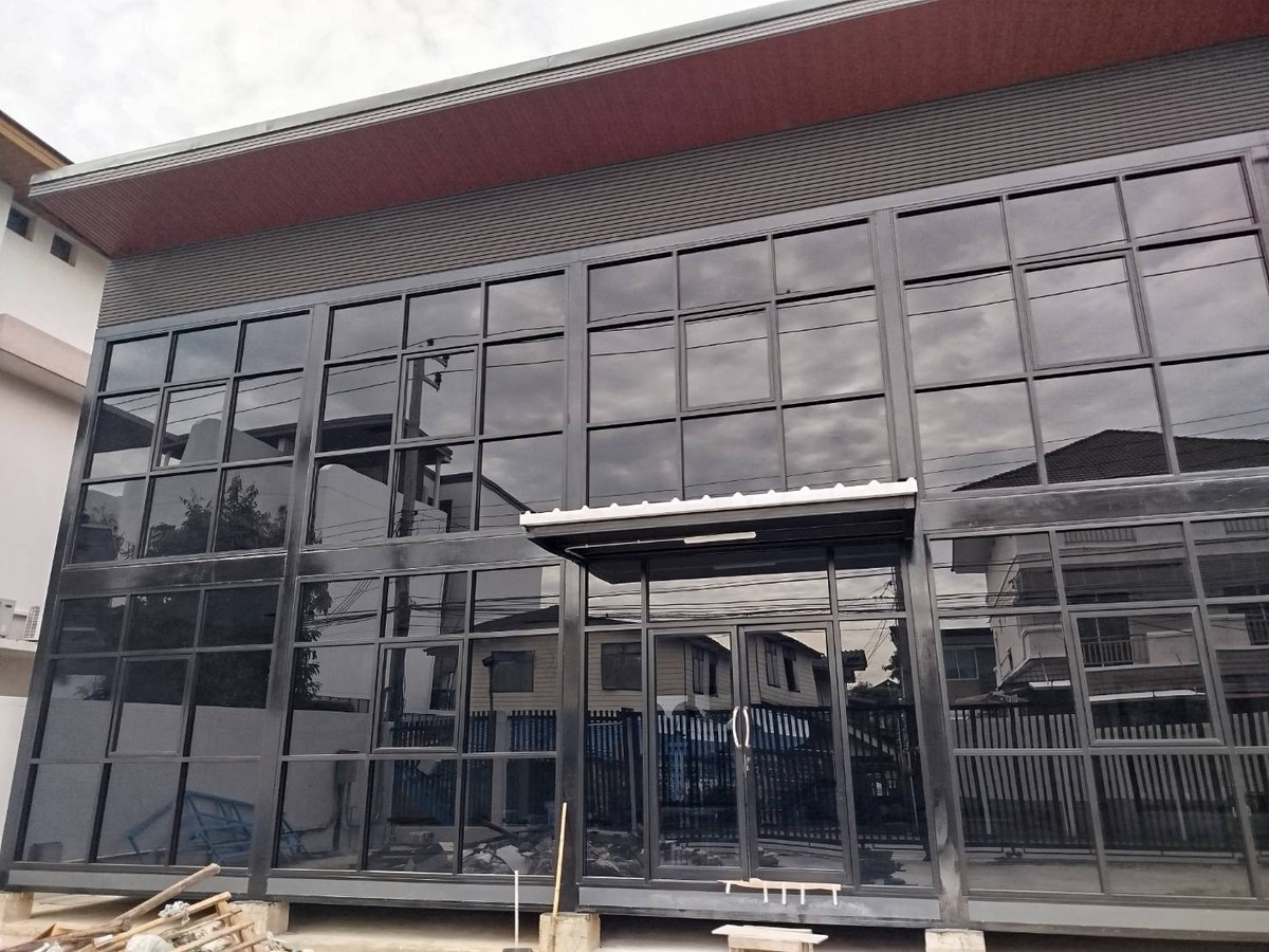 For RentShop HouseOnnut, Udomsuk : HR3045 2-story building for rent, newly built, potential location, Soi Punnawithi 29, suitable for an office, showroom, convenient travel.