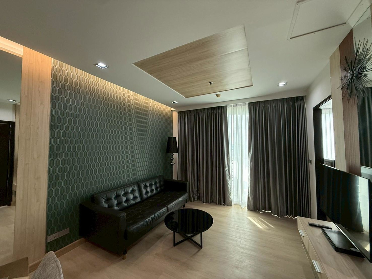 For RentCondoOnnut, Udomsuk : Condo, 41st floor, fully furnished, beautifully decorated, good location, for rent, Sukhumvit-Phra Khanong area, near BTS Phra Khanong, only 240 meters.