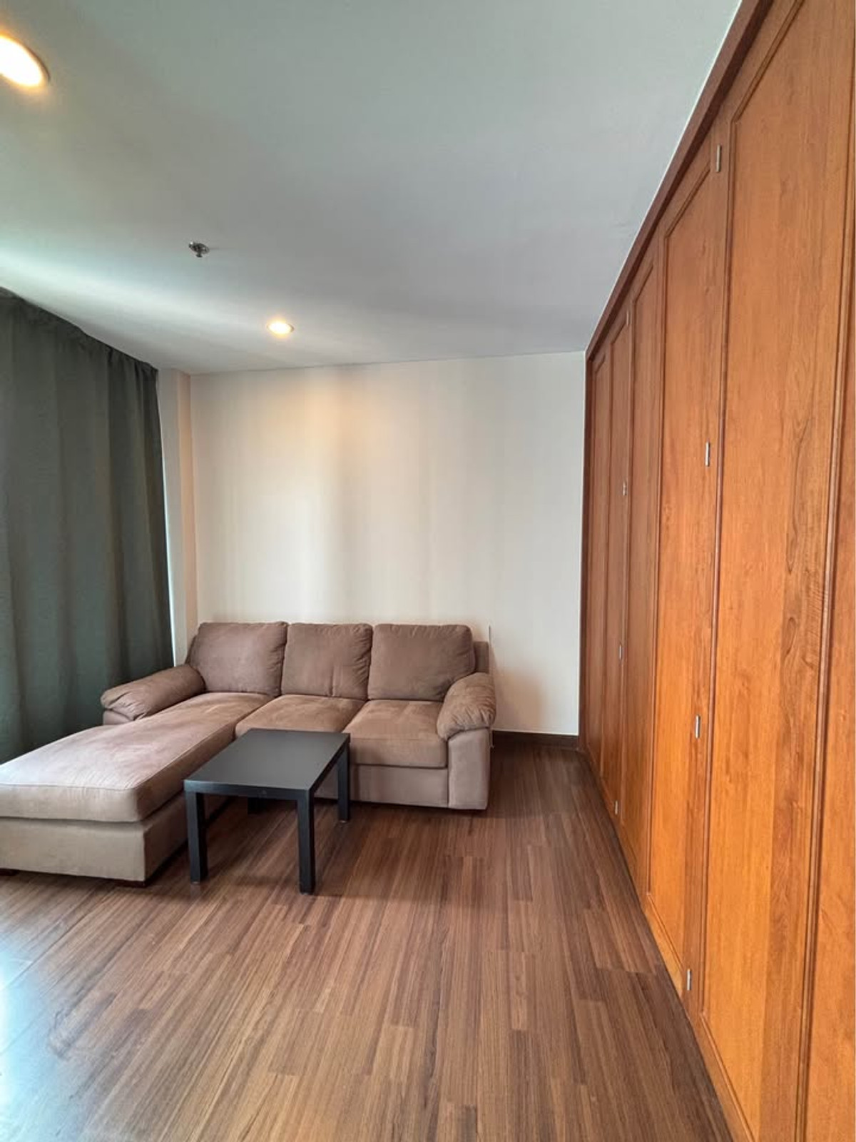 ขายคอนโดสาทร นราธิวาส : ขายคอนโด Supalai Lite Sathorn-Charoenrat ราคา 3,500,000 บาท [NCs251109]