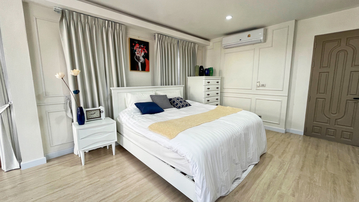 ขายทาวน์โฮมสุขุมวิท อโศก ทองหล่อ : Chicha Castle – ชิชา คาสเซิล ทาวน์โฮม 4 ชั้น สุขุมวิท 31 แปลงริม ขนาดใหญ่ ตกแต่งสวย